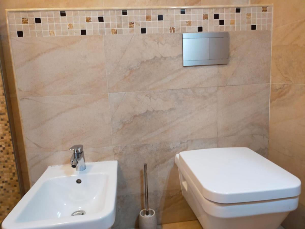 Appartamento Hunyadi Luxury Dna Stanca 1 Sibiu Esterno foto
